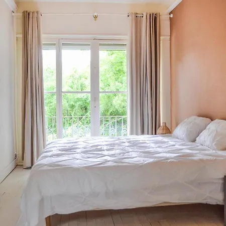 Awesome In With Outdoor Swimming Pool, Heated Swimming Pool And 5 Bedrooms Casa de Férias *