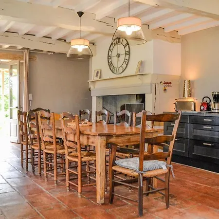 Casa de Férias Awesome In With Outdoor Swimming Pool, Heated Swimming Pool And 5 Bedrooms *